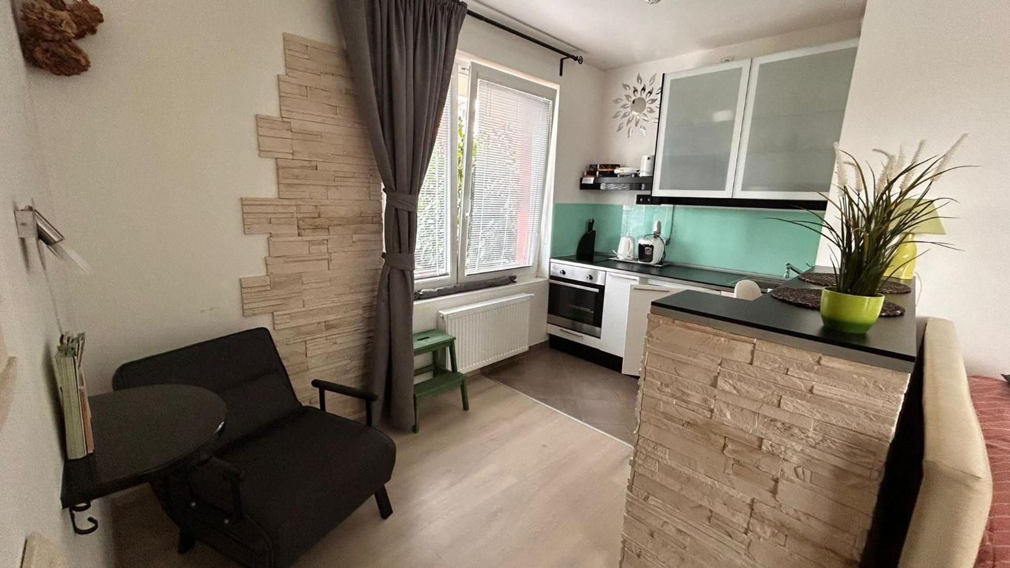 Bastien Studio Near Airport Prague Ngoại thất bức ảnh