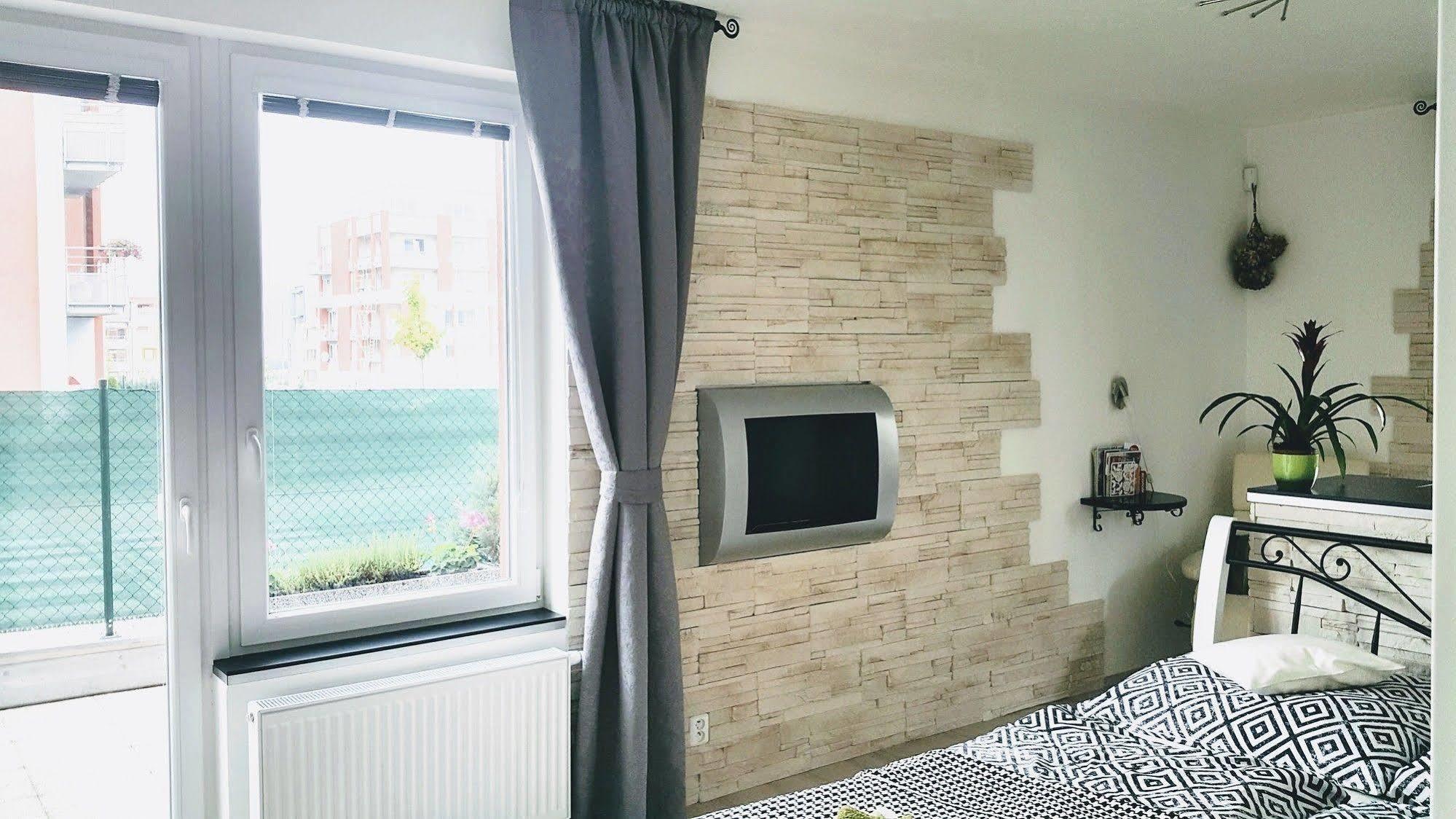 Bastien Studio Near Airport Prague Ngoại thất bức ảnh